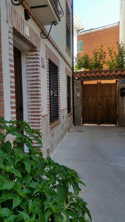 Villa La Plazuela Navaluenga Exterior foto